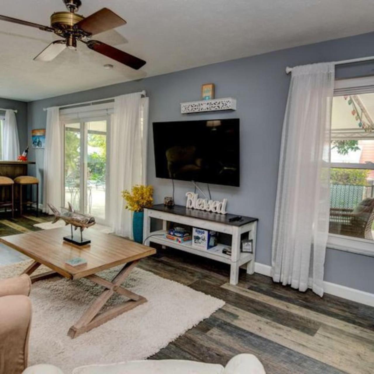 Blue Heaven In The Heart Of Stuart Heat Salt Pool Villa Exterior photo